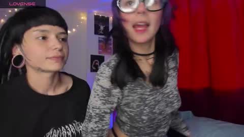 Snapshot of mavimist_ chatting on March 12, 10:38 pm mavimist_ online show from March 12, 10:38 pm