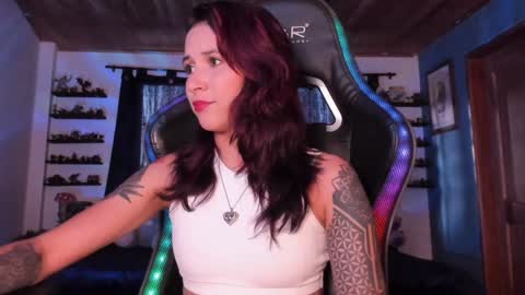 Hilary online show from January 15, 10:57 pm