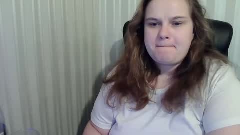 Snapshot of mavka2025x chatting on November 17, 11:16 am Mavka2025x online show from November 17, 11:16 am