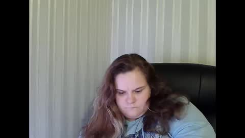 Snapshot of mavka2025x chatting on November 18, 8:24 pm Mavka2025x online show from November 18, 8:24 pm