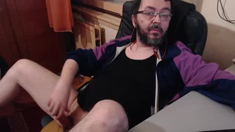 Snapshot of max818k chatting on December 25, 8:07 am Max online show from December 25, 8:07 am