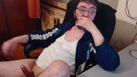 Snapshot of max818k chatting on February 1, 7:05 am Max online show from February 1, 7:05 am