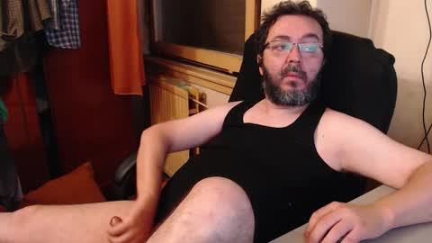 Snapshot of max818k chatting on September 27, 10:37 pm Max online show from September 27, 10:37 pm