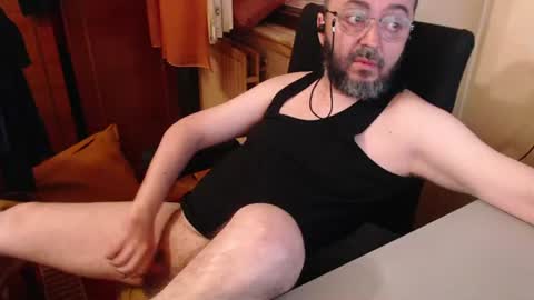 Max online show from June 16, 5:10 am