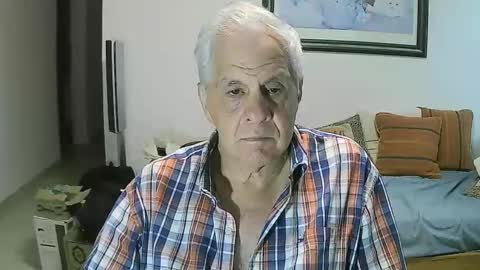 Snapshot of max_2017 chatting on January 3, 12:00 am max_2017 online show from January 3, 12:00 am