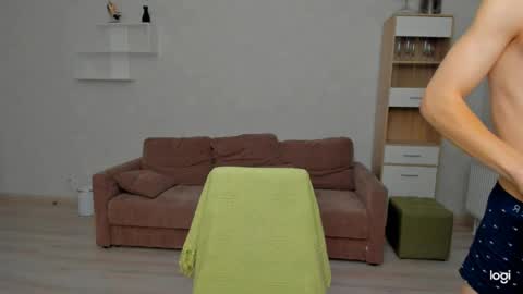 max_foks_ online show from April 20, 7:00 am
