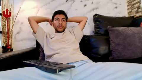 Max Hornye online show from February 21, 7:26 pm