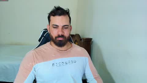 max_love25 online show from October 18, 6:19 pm