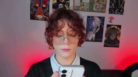 Snapshot of max_lover1 chatting on September 29, 12:27 am Max lover1 online show from September 29, 12:27 am