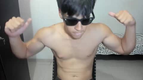 Snapshot of max_miller66 chatting on November 6, 6:09 pm Max online show from November 6, 6:09 pm