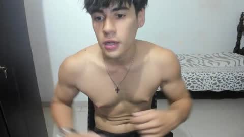 Snapshot of max_miller66 chatting on November 26, 12:22 am Max online show from November 26, 12:22 am