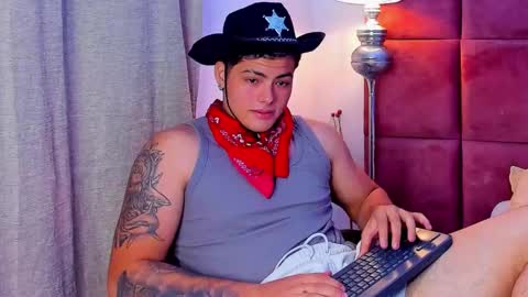 MAX MIULLER online show from October 15, 2:33 am