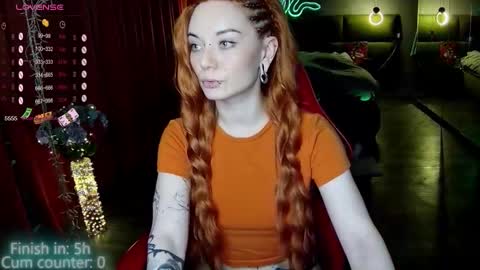 Snapshot of max_phoenix chatting on October 30, 8:09 pm Max online show from October 30, 8:09 pm