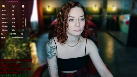 Snapshot of max_phoenix chatting on April 13, 8:09 am Max online show from April 13, 8:09 am