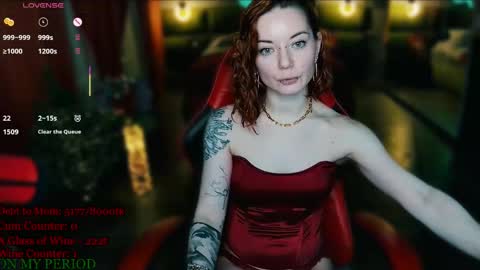 Snapshot of max_phoenix chatting on April 14, 9:10 pm Max online show from April 14, 9:10 pm