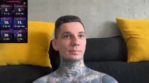 Snapshot of max_reaves chatting on November 21, 6:56 am online show from November 21, 6:56 am