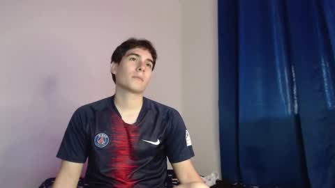 Snapshot of max_snow1616 chatting on January 5, 6:55 pm max_snow1616 online show from January 5, 6:55 pm