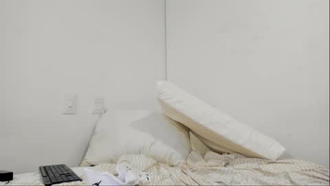 Snapshot of max_steelc chatting on October 31, 1:23 pm max_steelc online show from October 31, 1:23 pm