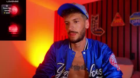 Max Taylor online show from November 4, 12:43 am