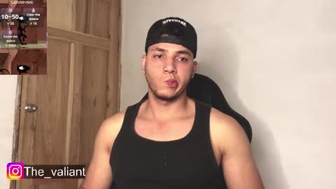 Snapshot of max_valiant1 chatting on August 3, 9:40 pm max_valiant1 online show from August 3, 9:40 pm