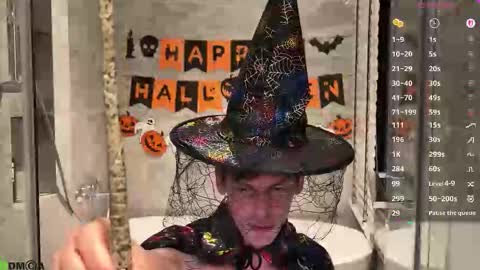 Snapshot of maxandtam chatting on October 31, 9:16 pm Max online show from October 31, 9:16 pm