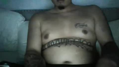 maxbee1323 online show from April 12, 5:07 pm