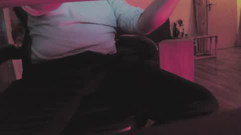 maxcamlove online show from February 22, 8:57 am