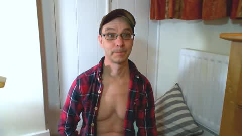 Snapshot of maxdavies chatting on February 20, 6:13 pm Max Davies online show from February 20, 6:13 pm