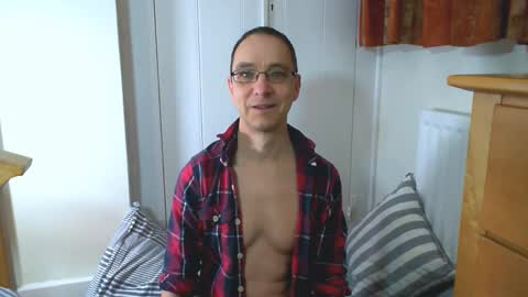 Max Davies online show from February 16, 10:33 am