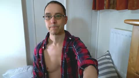 Max Davies online show from March 17, 11:24 am