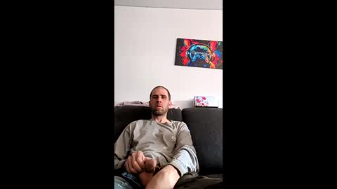 Snapshot of maxenceb1984 chatting on March 20, 6:57 pm maxenceb1984 online show from March 20, 6:57 pm