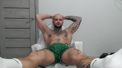 Maximus Fox online show from April 25, 6:49 am