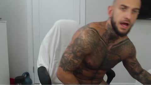 Snapshot of maxi_foxxx chatting on July 20, 4:49 am Maximus Fox online show from July 20, 4:49 am