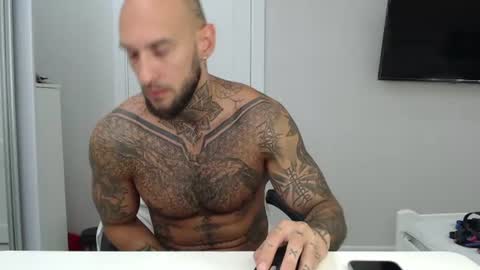 Snapshot of maxi_foxxx chatting on July 21, 6:49 am Maximus Fox online show from July 21, 6:49 am