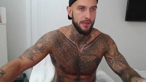 Snapshot of maxi_foxxx chatting on August 3, 7:07 am Maximus Fox online show from August 3, 7:07 am