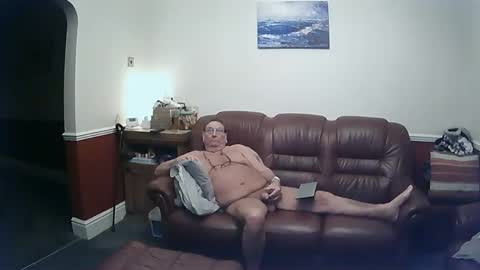 Snapshot of maxi_johnes chatting on December 23, 8:03 pm MAX online show from December 23, 8:03 pm