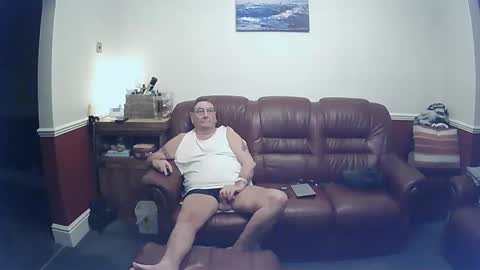 Snapshot of maxi_johnes chatting on January 5, 9:36 pm MAX online show from January 5, 9:36 pm