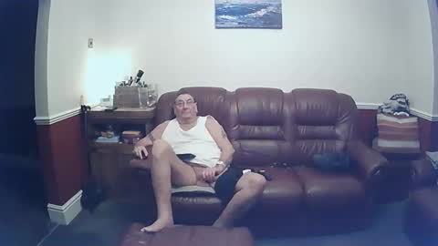 Snapshot of maxi_johnes chatting on January 6, 12:37 am MAX online show from January 6, 12:37 am