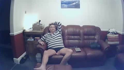 Snapshot of maxi_johnes chatting on January 6, 8:39 pm MAX online show from January 6, 8:39 pm