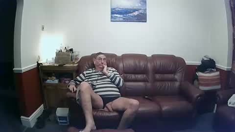 Snapshot of maxi_johnes chatting on January 8, 9:23 pm MAX online show from January 8, 9:23 pm