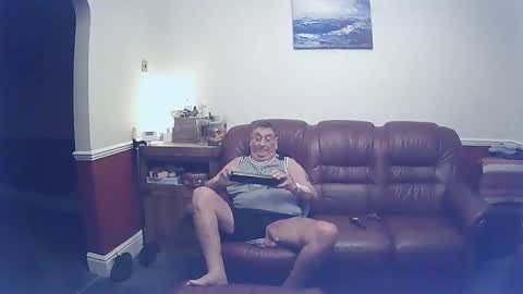 Snapshot of maxi_johnes chatting on February 5, 9:50 pm MAX online show from February 5, 9:50 pm