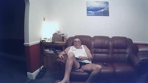 Snapshot of maxi_johnes chatting on February 9, 12:39 am MAX online show from February 9, 12:39 am