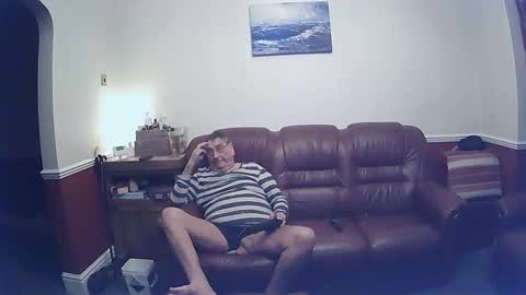 Snapshot of maxi_johnes chatting on February 15, 10:31 pm MAX online show from February 15, 10:31 pm