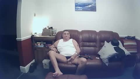 Snapshot of maxi_johnes chatting on March 5, 11:05 pm MAX online show from March 5, 11:05 pm