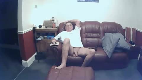 Snapshot of maxi_johnes chatting on October 18, 10:54 pm MAX online show from October 18, 10:54 pm