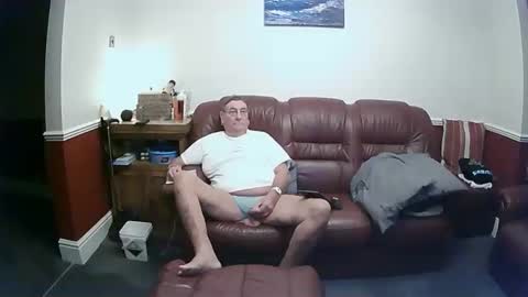 Snapshot of maxi_johnes chatting on October 22, 10:53 pm MAX online show from October 22, 10:53 pm