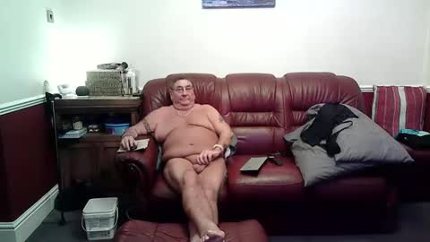 Snapshot of maxi_johnes chatting on November 4, 10:31 pm MAX online show from November 4, 10:31 pm