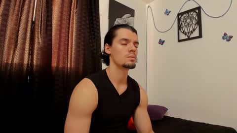 Snapshot of maxi_styles chatting on January 12, 10:12 pm Alex online show from January 12, 10:12 pm