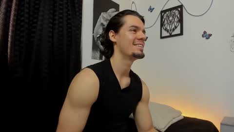 Snapshot of maxi_styles chatting on February 9, 6:16 pm Alex online show from February 9, 6:16 pm