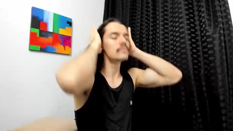 Snapshot of maxi_styles chatting on October 3, 7:33 pm Alex online show from October 3, 7:33 pm